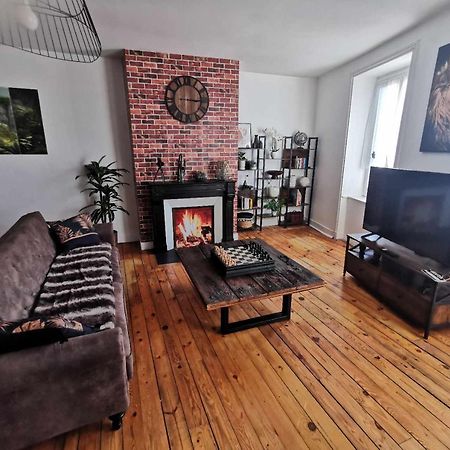 Bel Appartement De 1 A 7 Personnes Ambert Esterno foto
