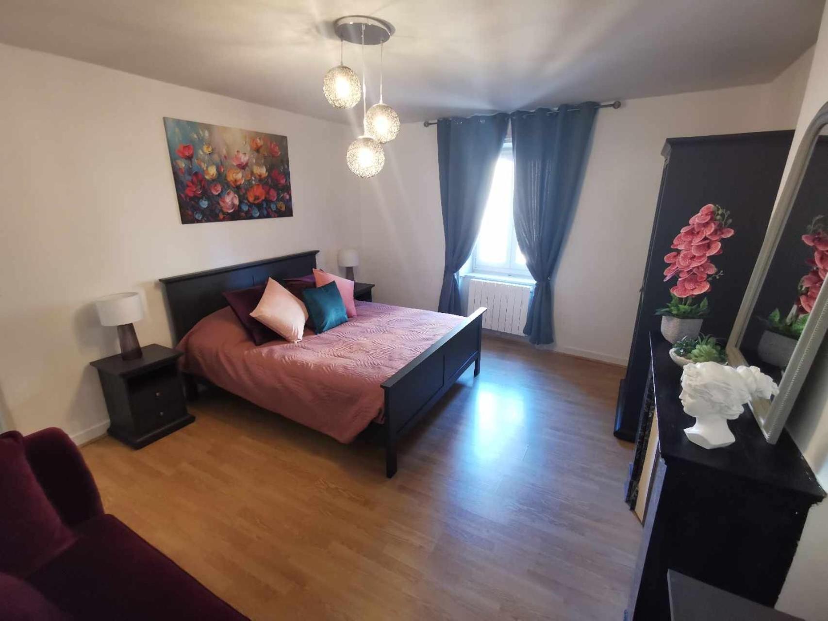 Bel Appartement De 1 A 7 Personnes Ambert Esterno foto