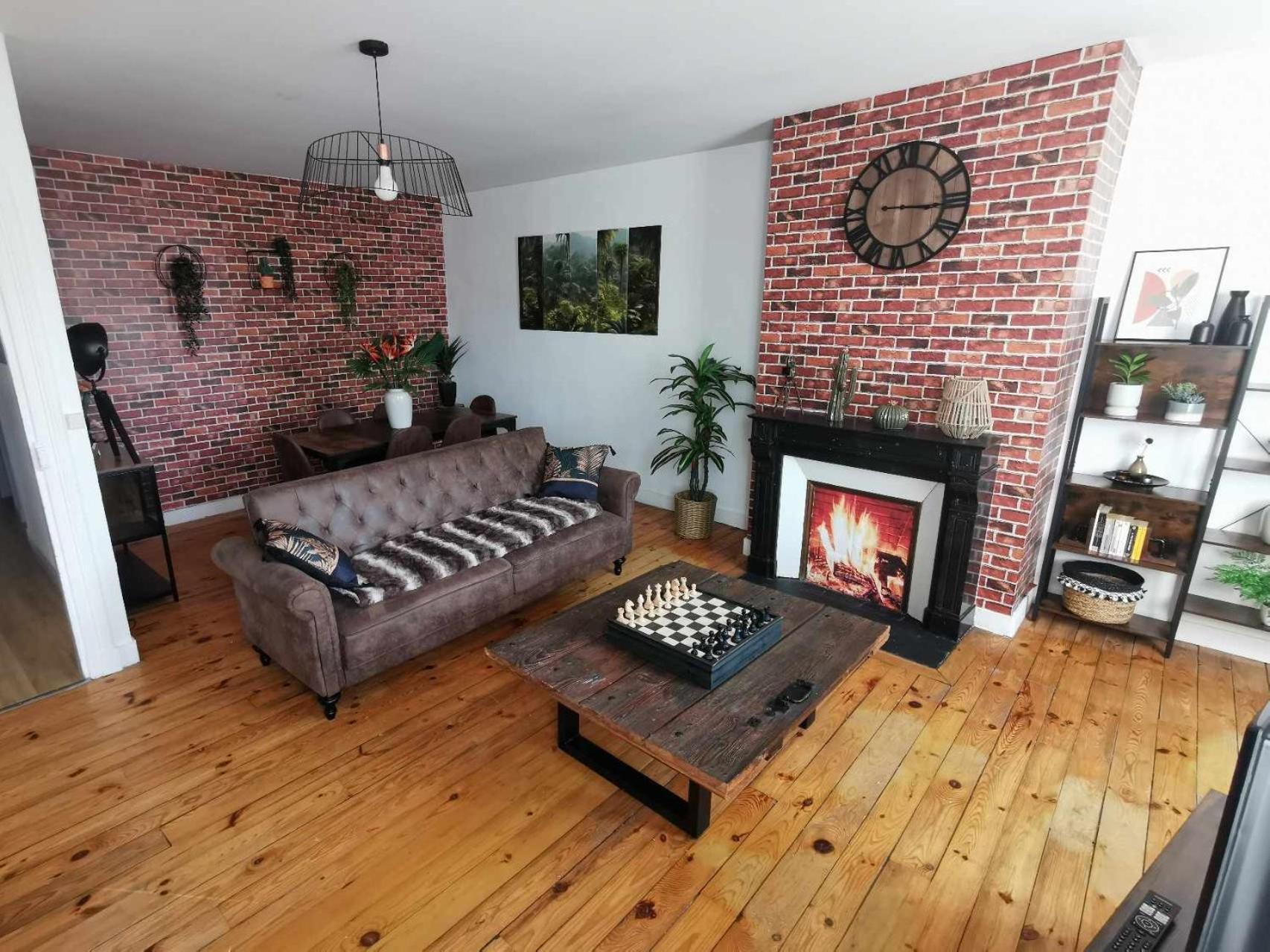 Bel Appartement De 1 A 7 Personnes Ambert Esterno foto