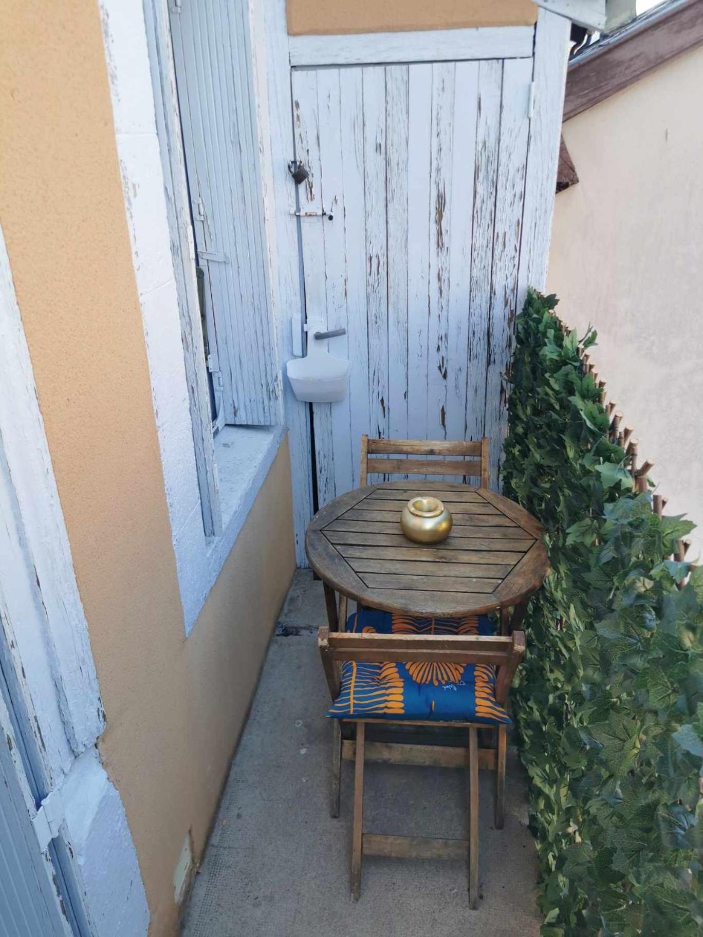 Bel Appartement De 1 A 7 Personnes Ambert Esterno foto